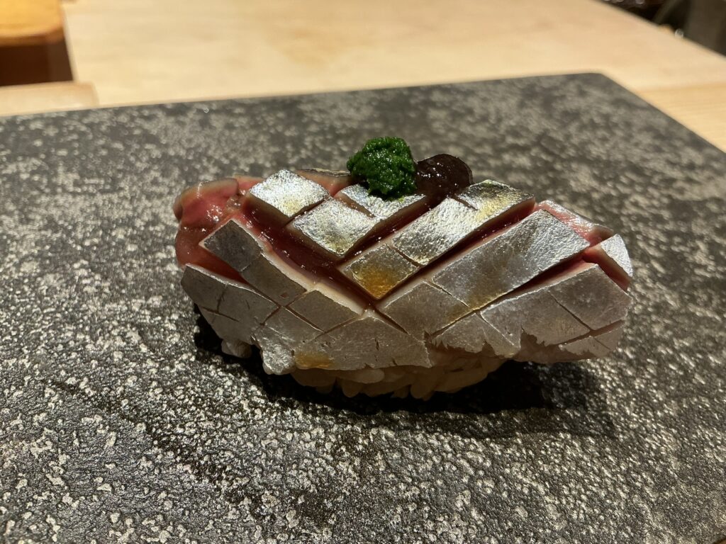 鮨結う紬のサンマ