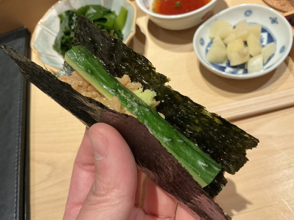 鮨結う紬のプリン巻き