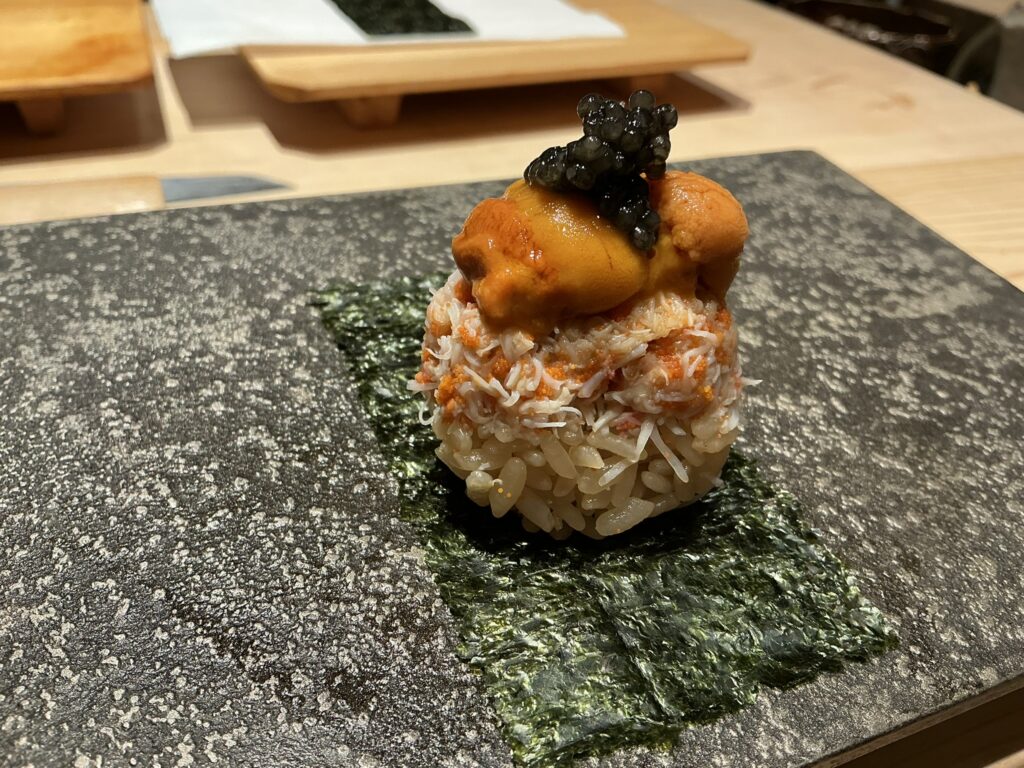 鮨結う紬の港区巻き