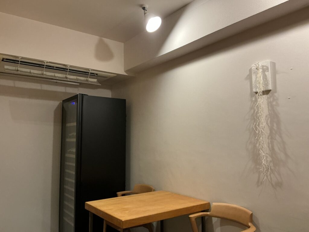 日本料理四四A2の店内