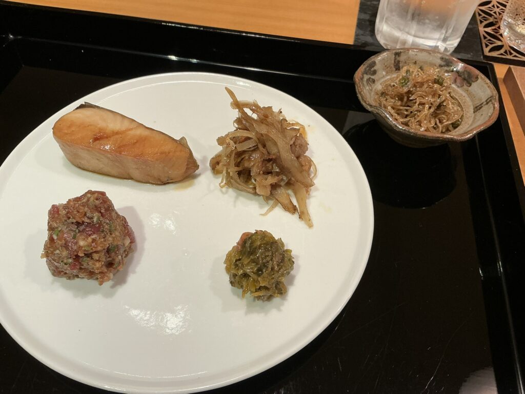 日本料理四四A2のおかず八寸