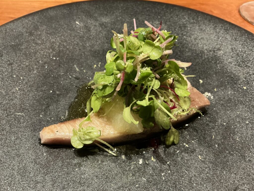 ルオーゴの天然鰤 紅玉 辛味大根