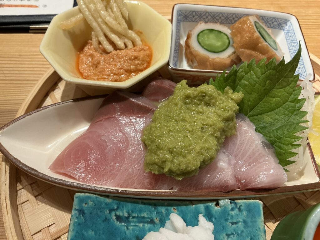 寿司こまちのブリ