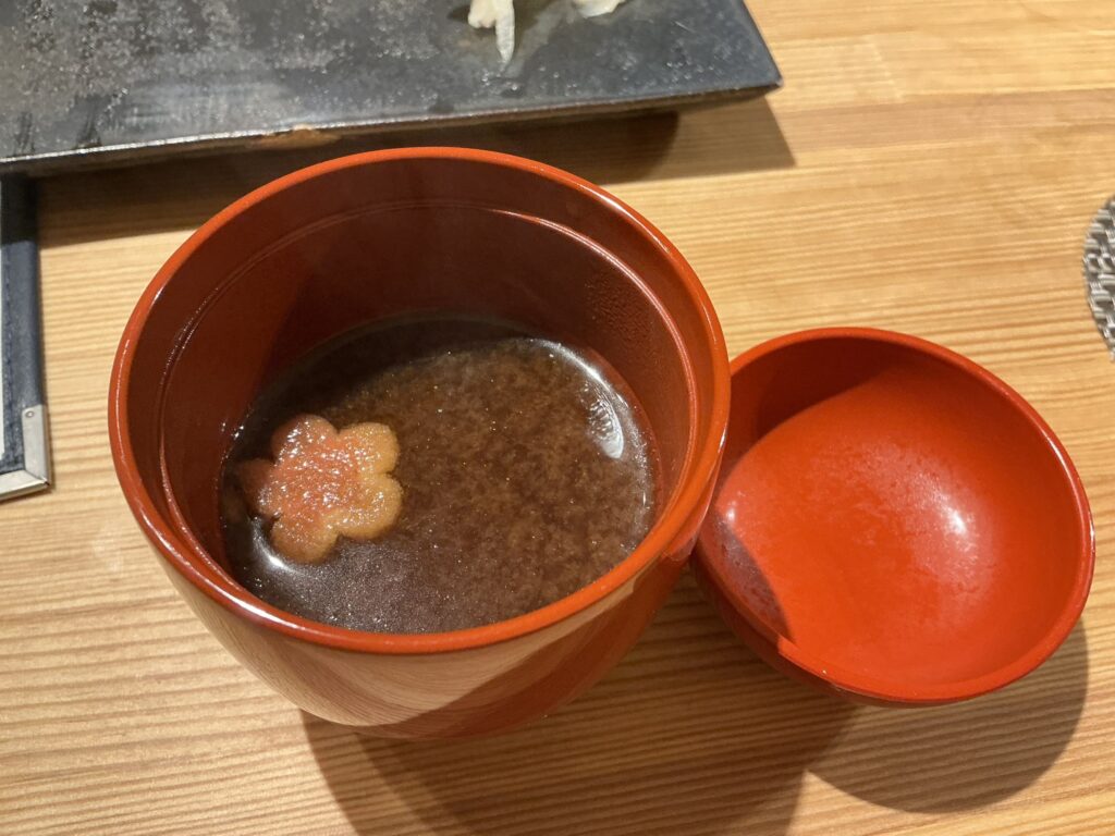 寿司こまちの赤出汁