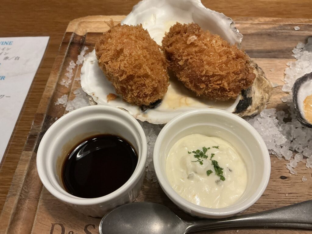 ニュー貝殻荘の広島県産大粒牡蠣フライ