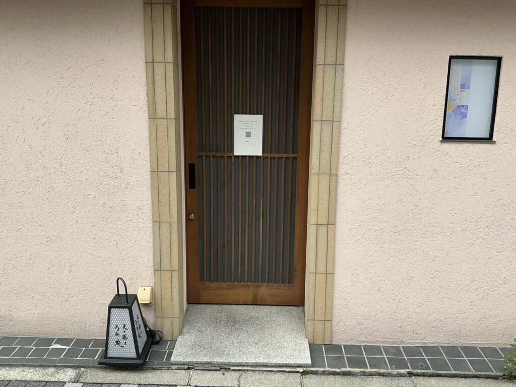 天々蕎々うめ庵の玄関