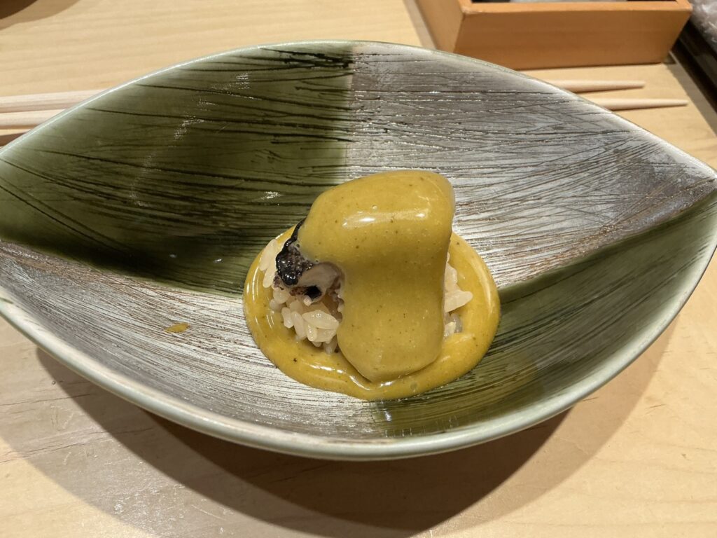 鮨結う紬のアワビ