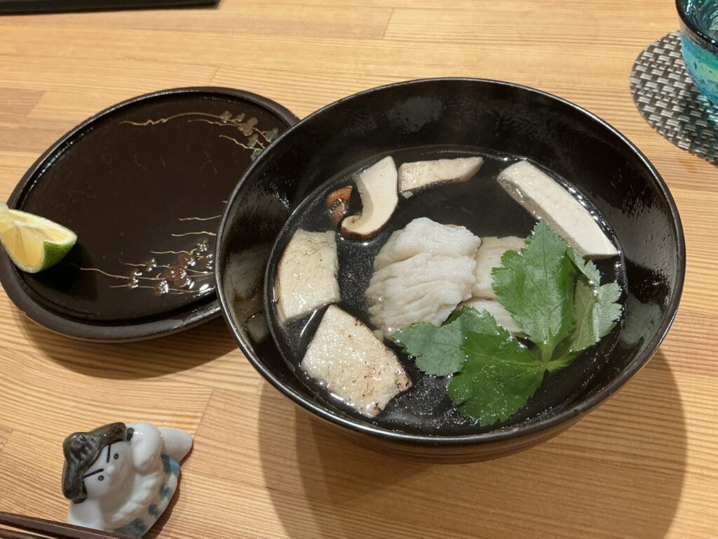 寿司こまちの松茸ハモのお椀蒸し