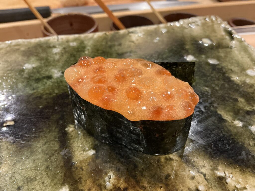 鮨桂太のイクラ