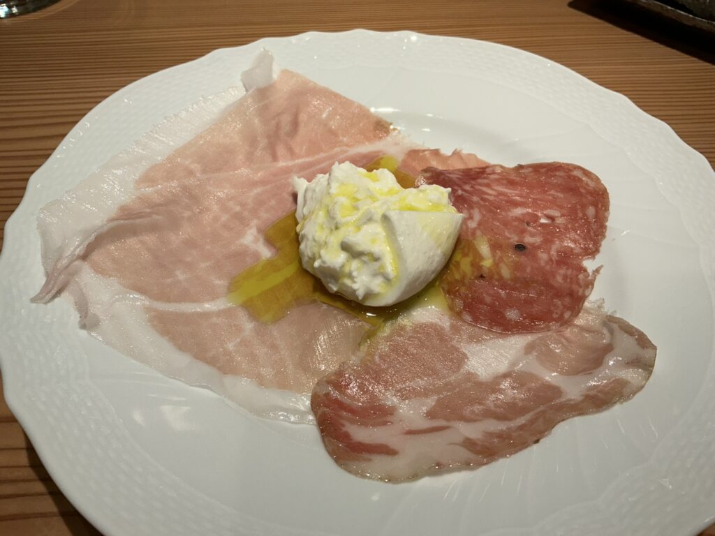 コンメディアの生ハム