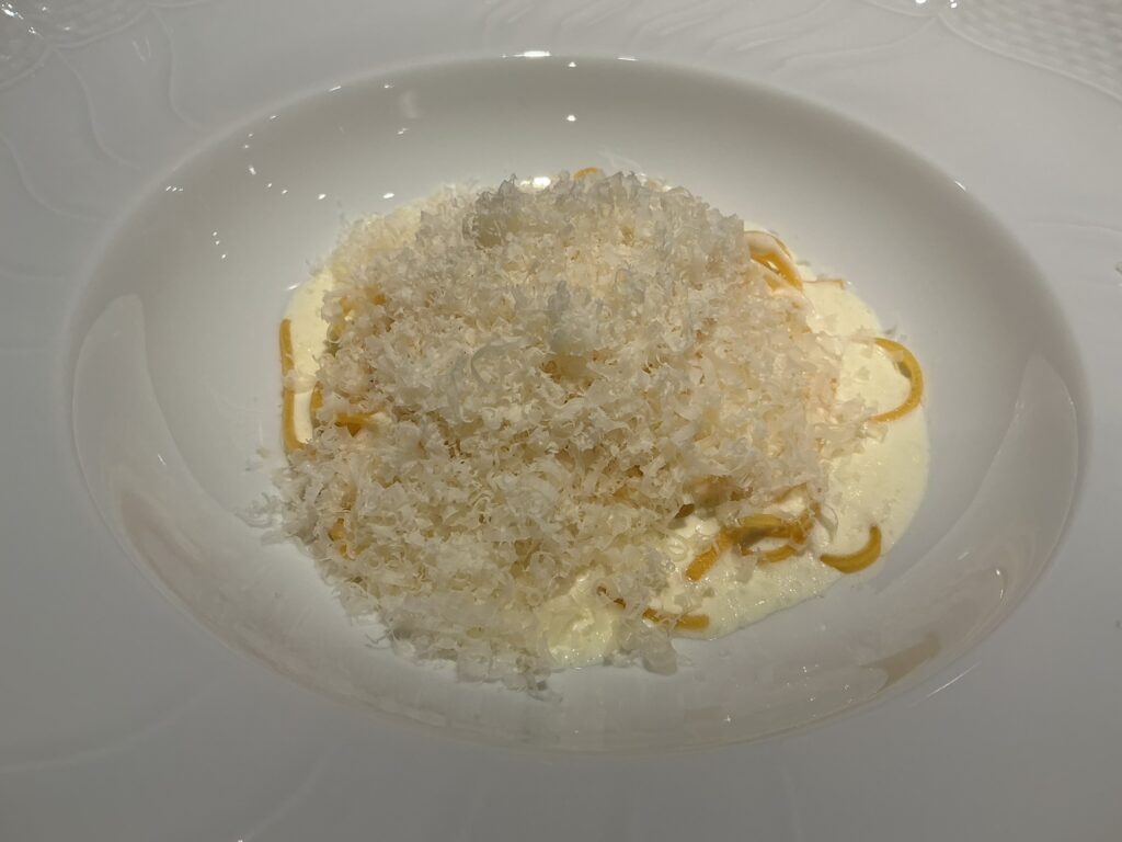 コンメディアのチーズ