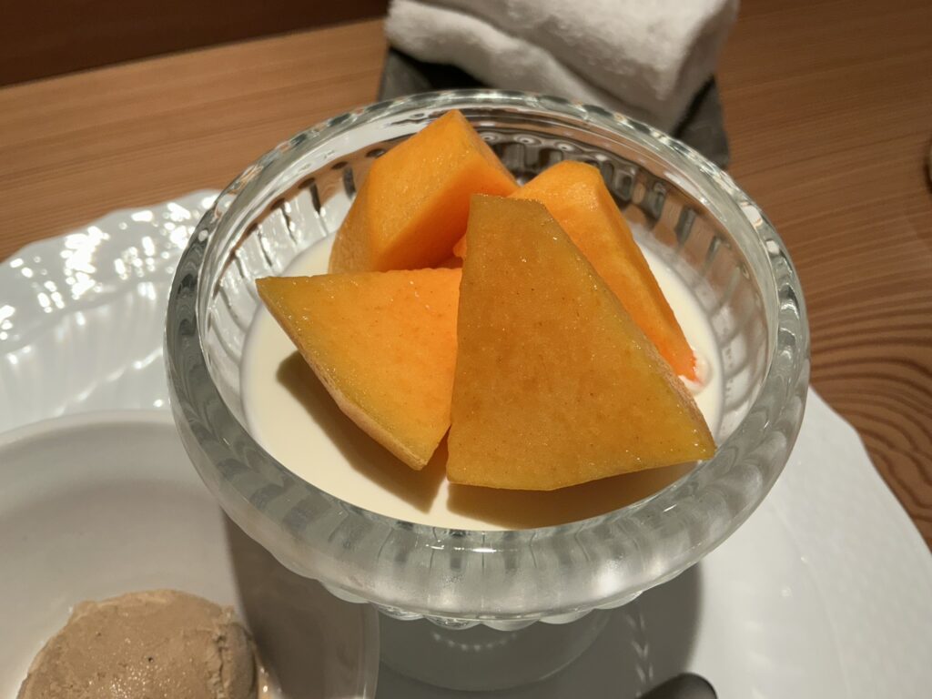 コンメディアの柿