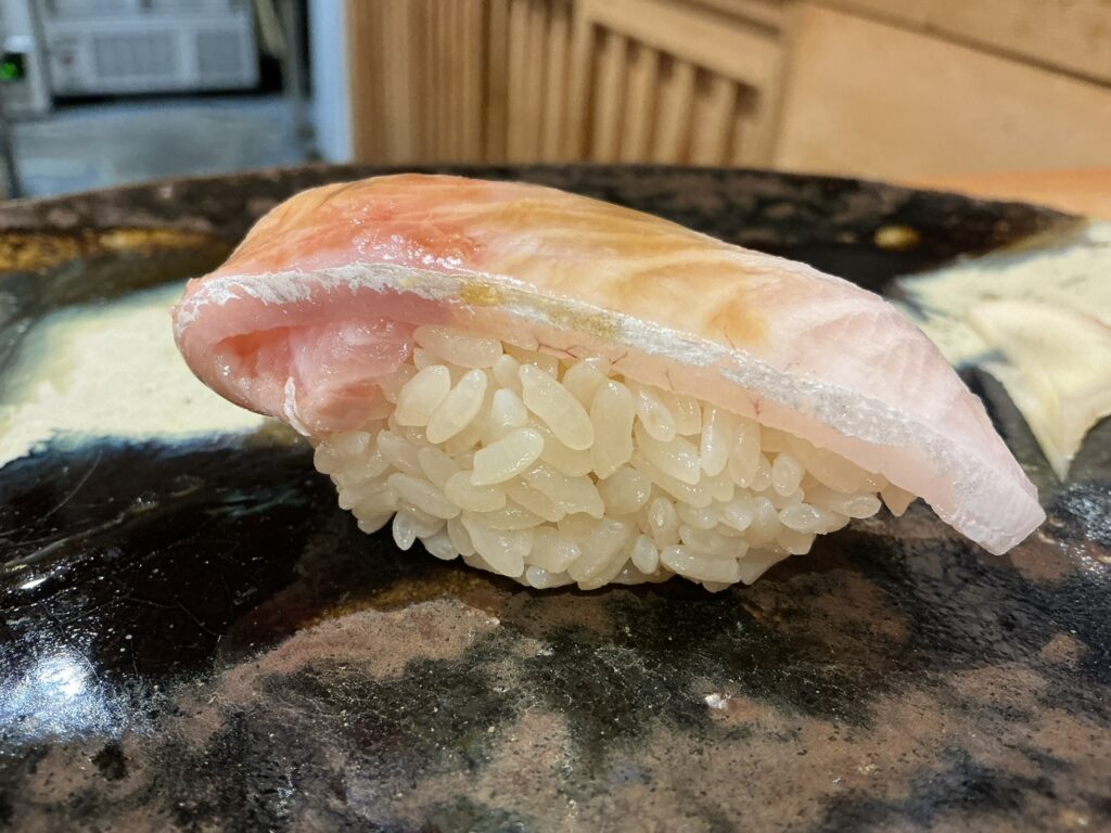 鮨美幸のカンパチ