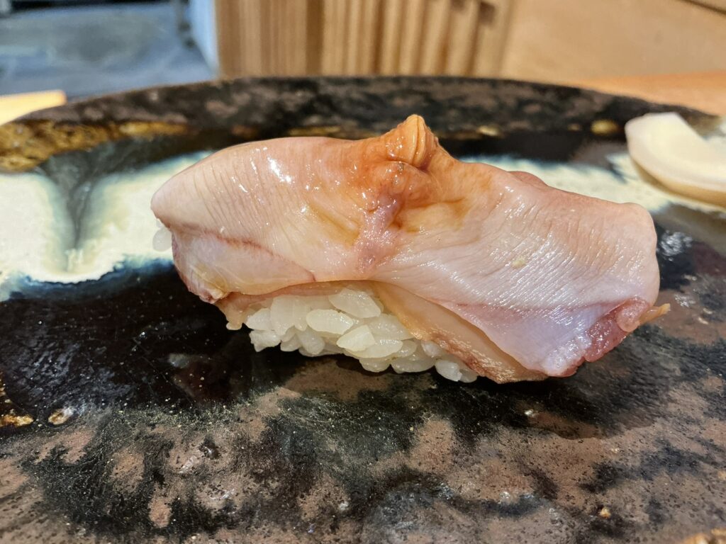 鮨美幸のアカガイ