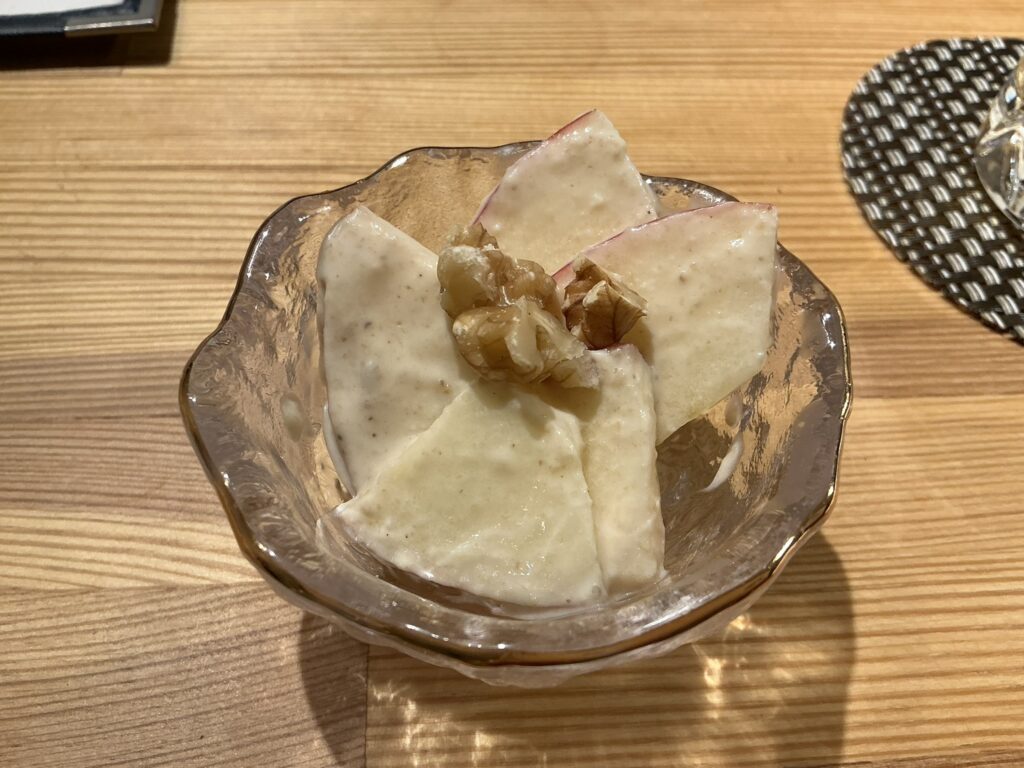 寿司こまちのリンゴの白和