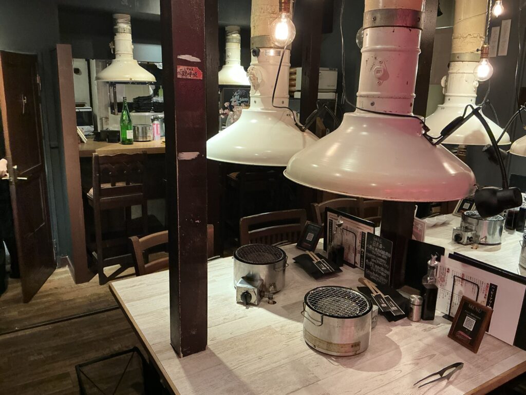 ホルモン櫻の店内