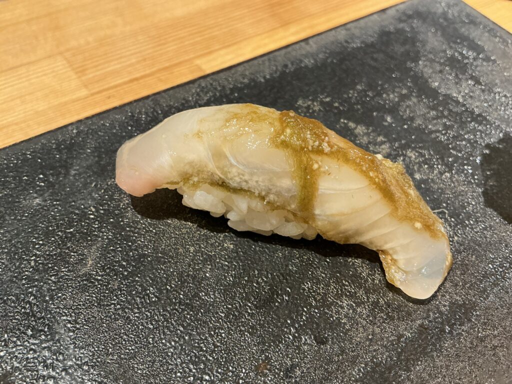 寿司こまちのマツカワカレイ