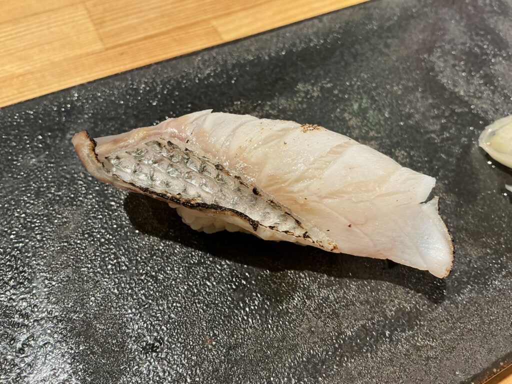 寿司こまちのスズキ