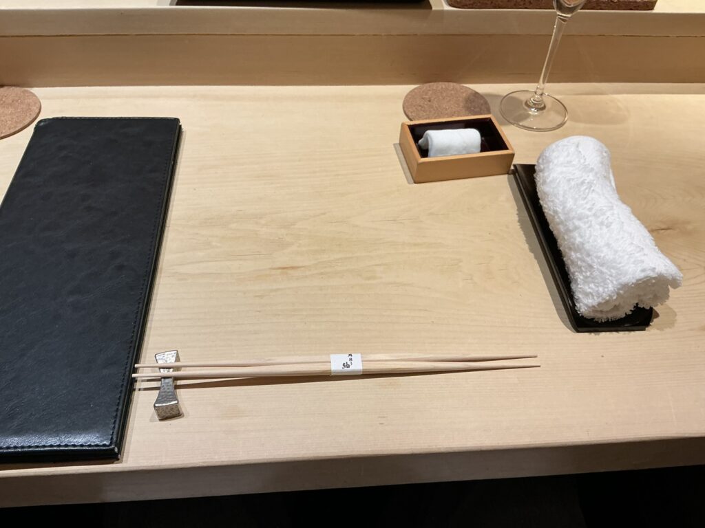 鮨結う紬のカウンターセット