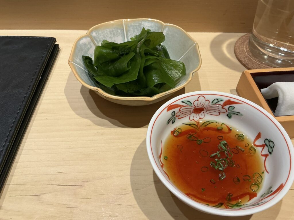鮨結う紬のワカメ