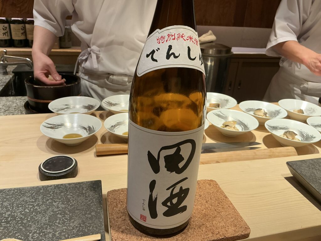 鮨結う紬の日本酒