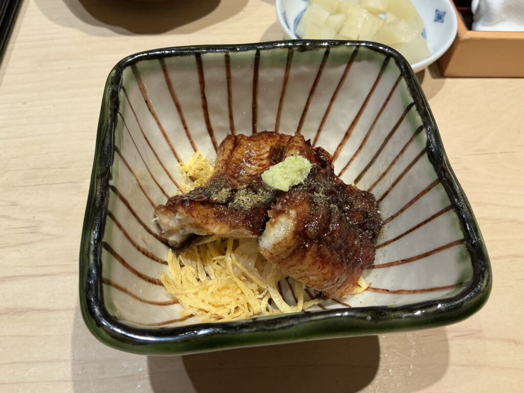 鮨結う紬のウナギ