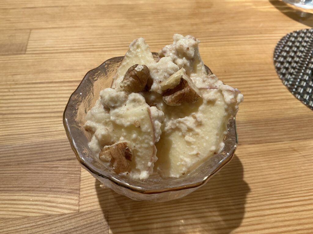 寿司こまちのリンゴの白和え