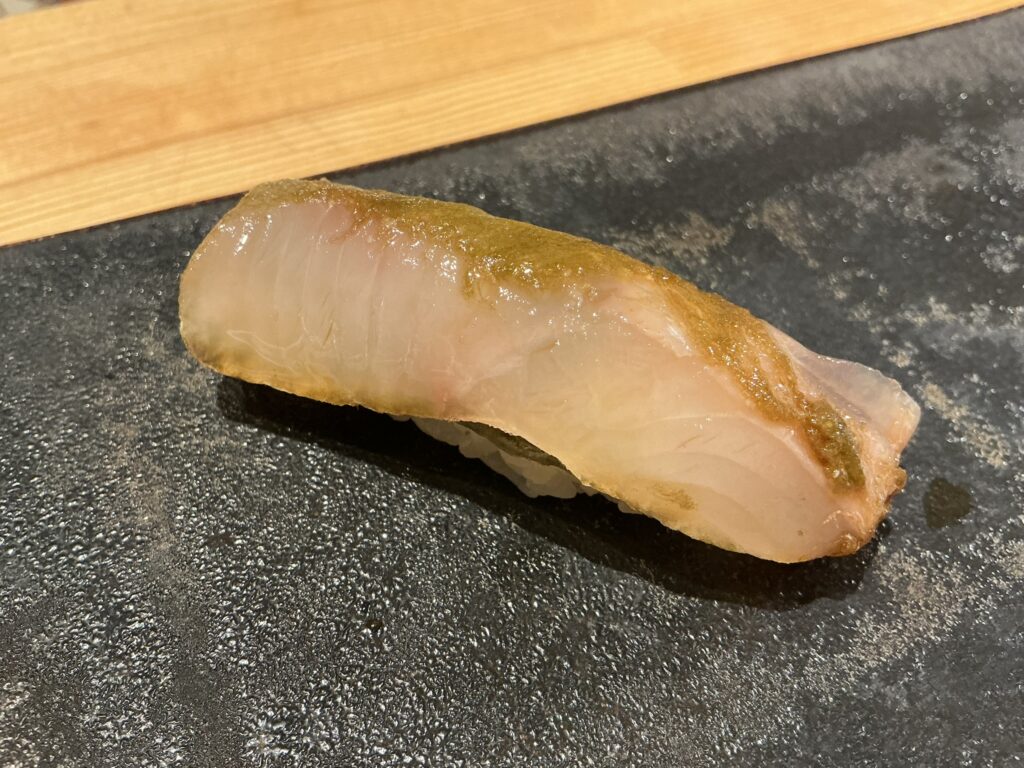 寿司こまちのマツカワカレイ