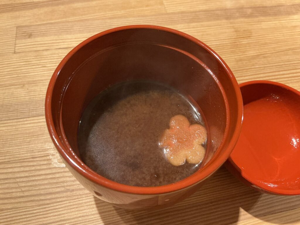 寿司こまちの赤出汁