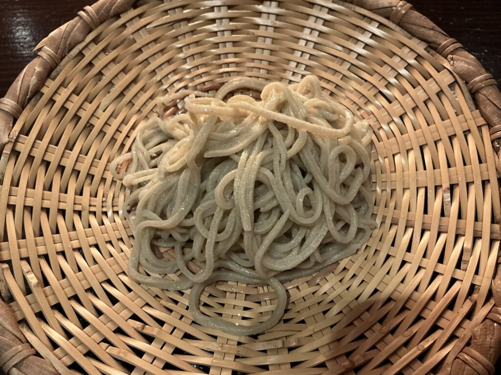 たでの葉の蕎麦