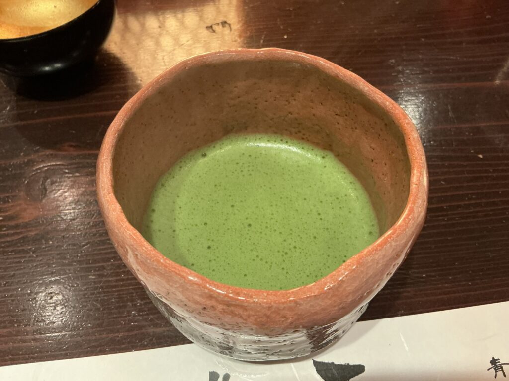 たでの葉の抹茶