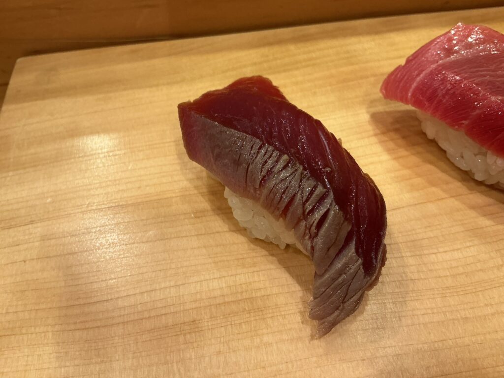 弁天山美家古寿司の赤身