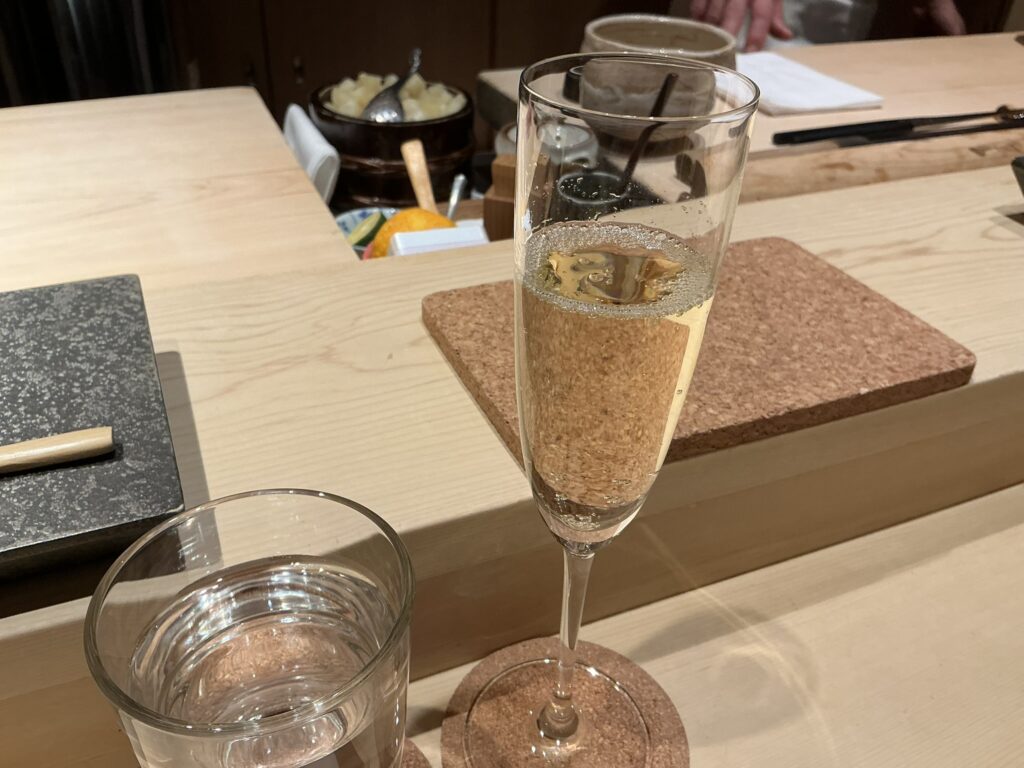 鮨結う紬のシャンパン