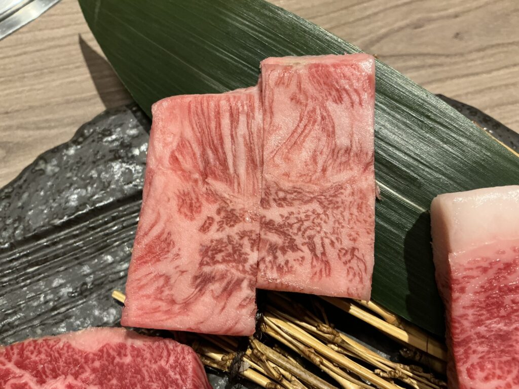 にくTATSUのサーロイン