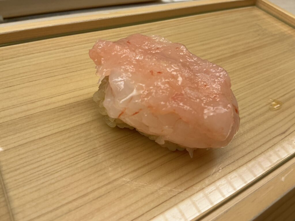 鮨おばなのアマエビ