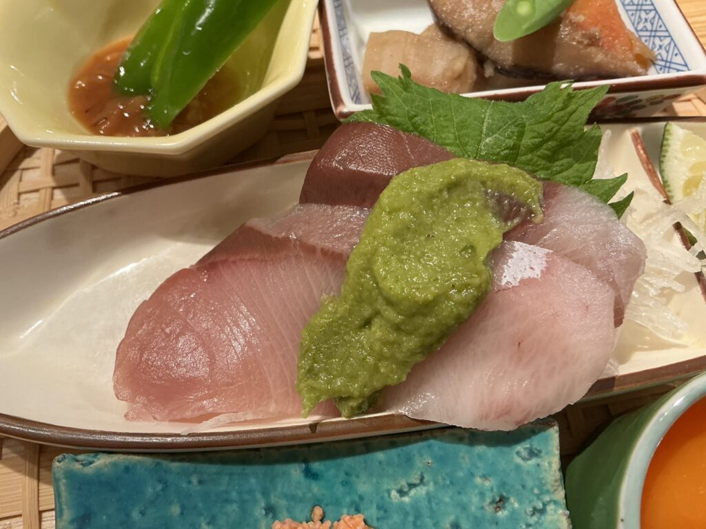 寿司こまちのブリ