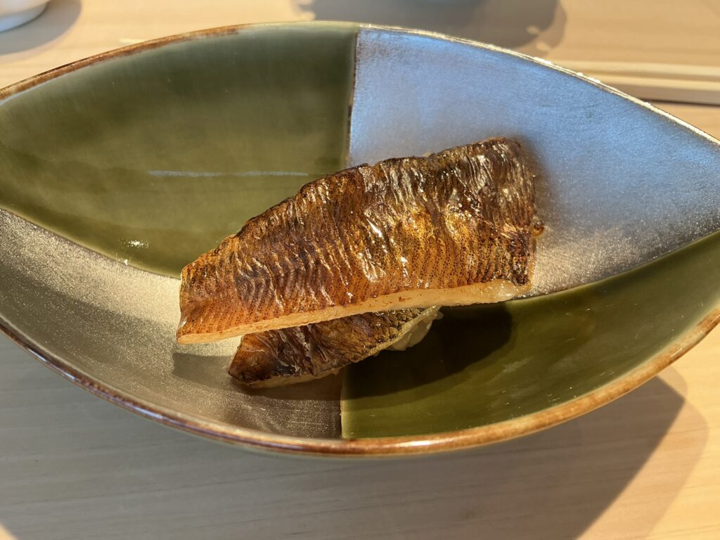 鮨由うのメヒカリ酒盗漬け