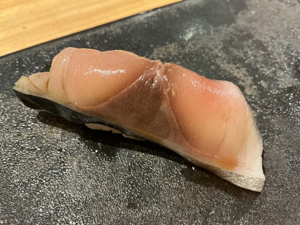 寿司こまちのサバ