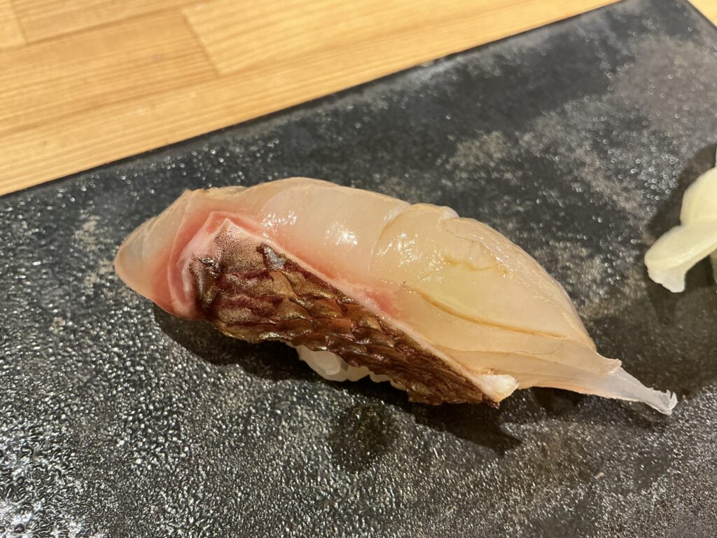寿司こまちのマダイ
