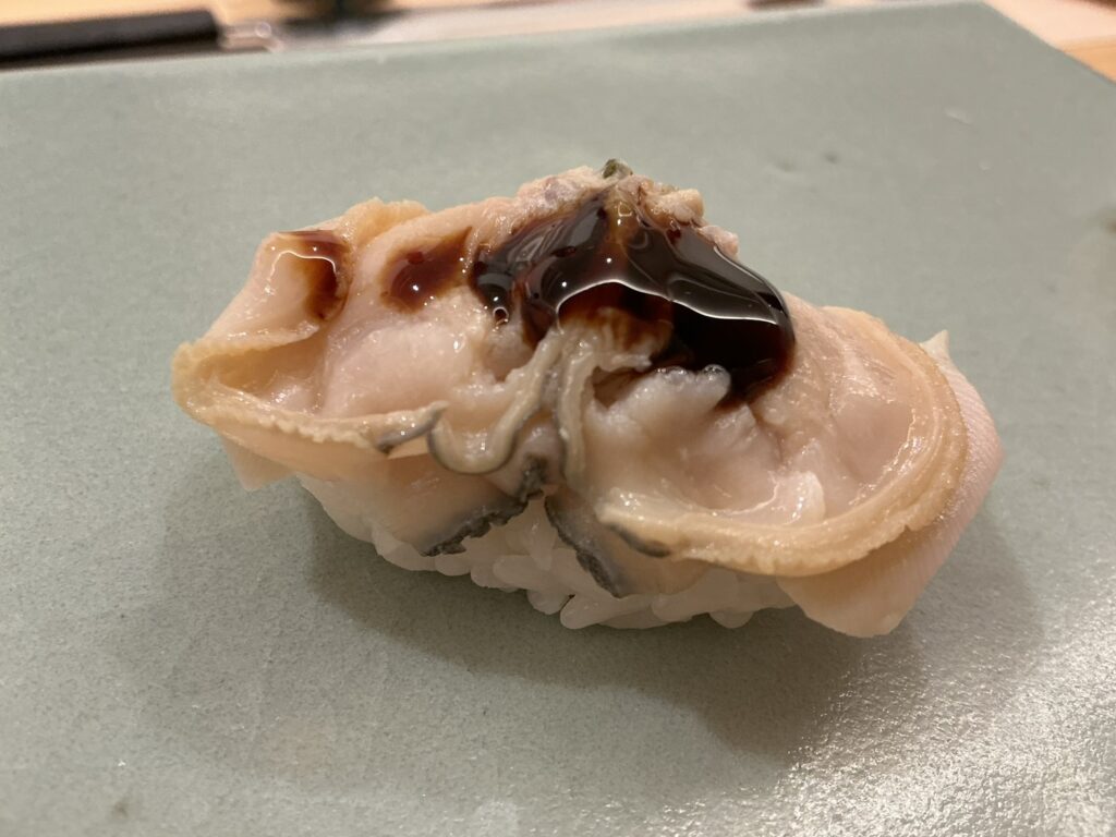 鮨神楽のハマグリ