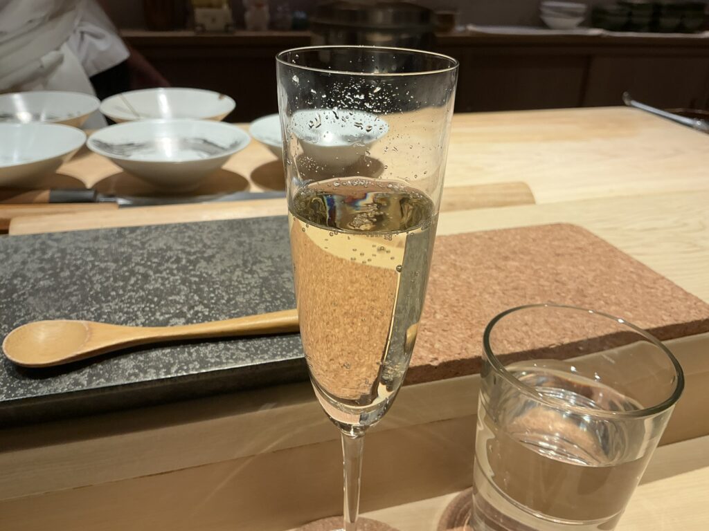 鮨結う紬のシャンパン