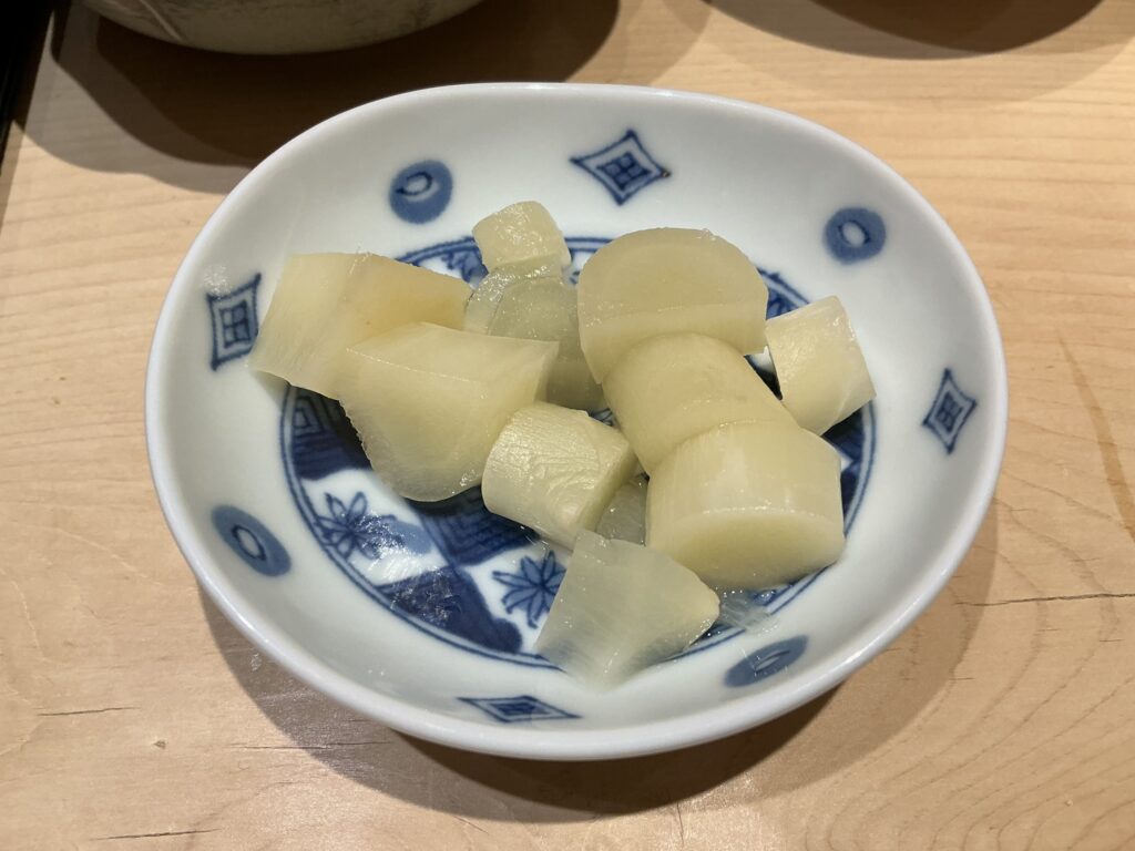 鮨結う紬のガリ