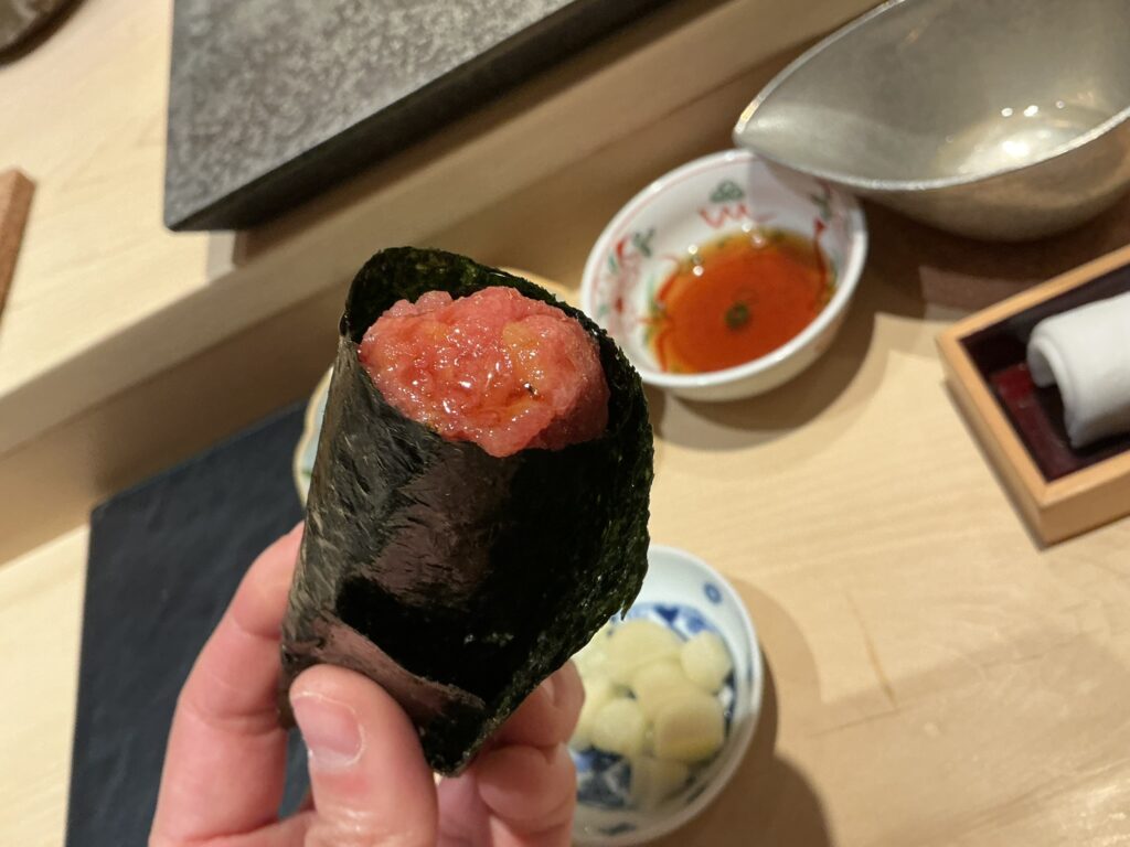 鮨結う紬のメジマグロ