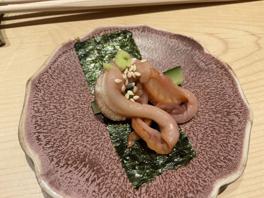 鮨結う紬のアカガイ