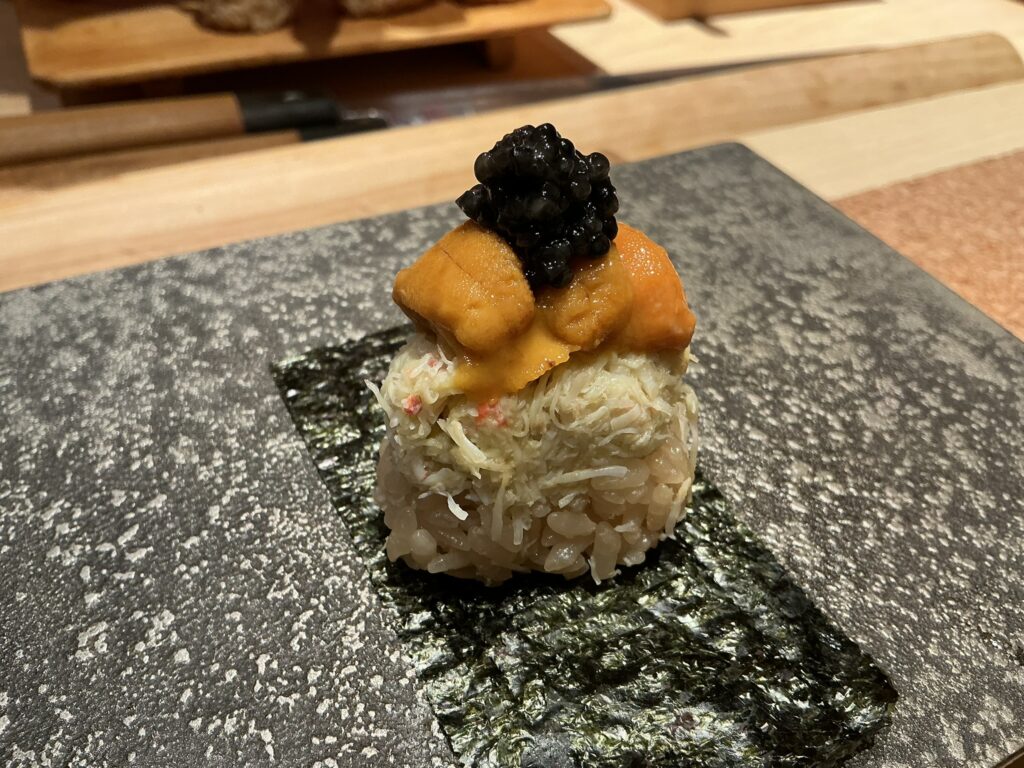 鮨結う紬の港区巻き