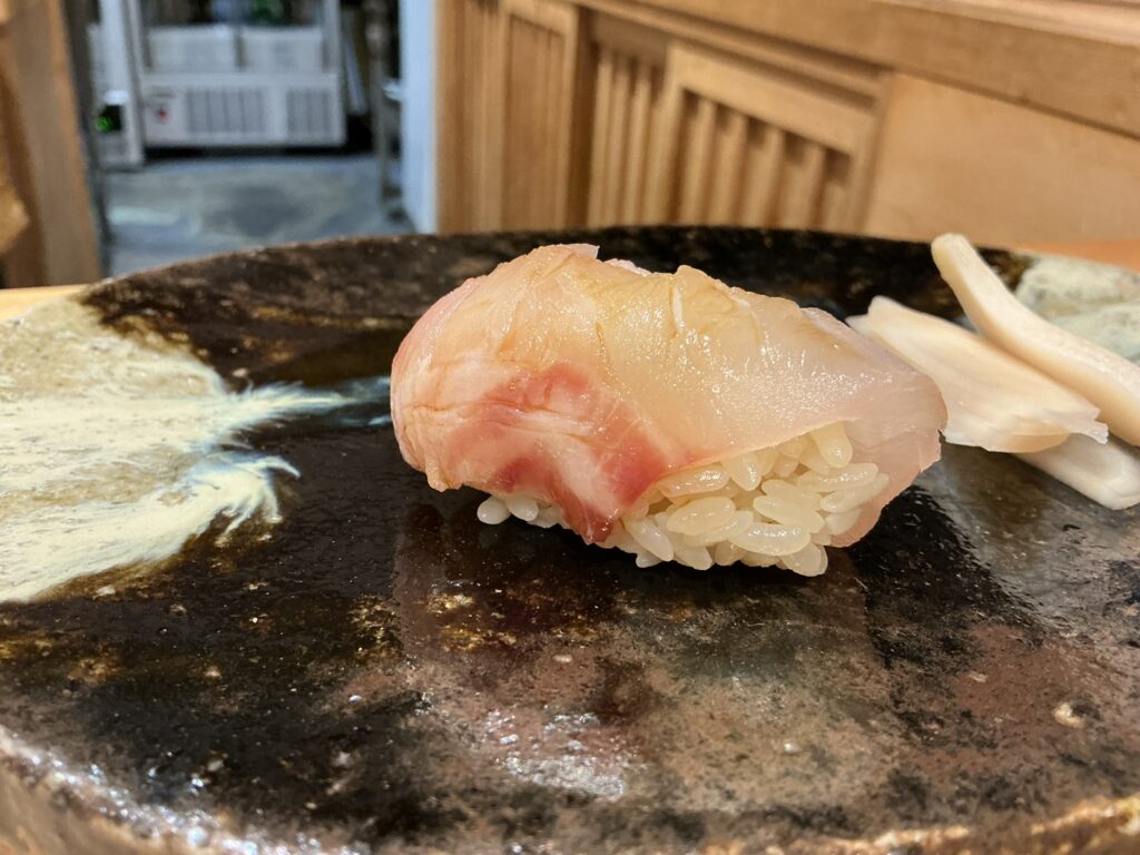 鮨美幸のイサキ