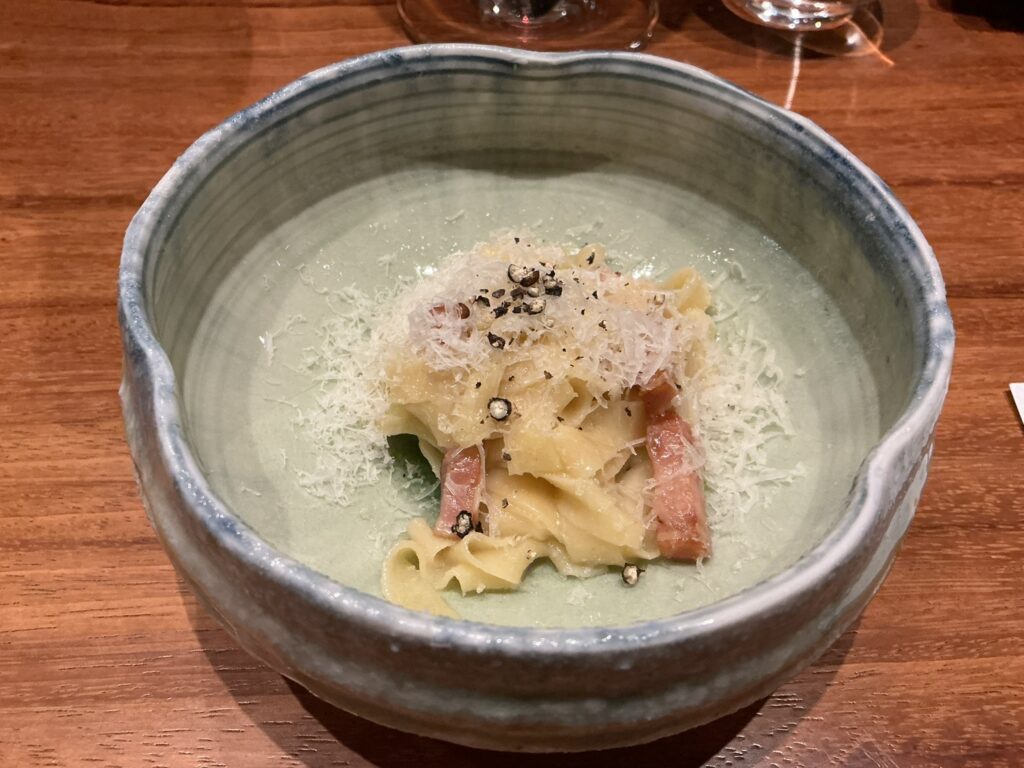 ルオーゴの北海道　ホワイトアスパラ　手打ちタリアテッレ