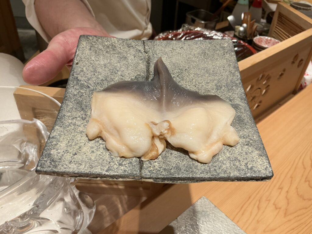 寿司栄のホッキガイ