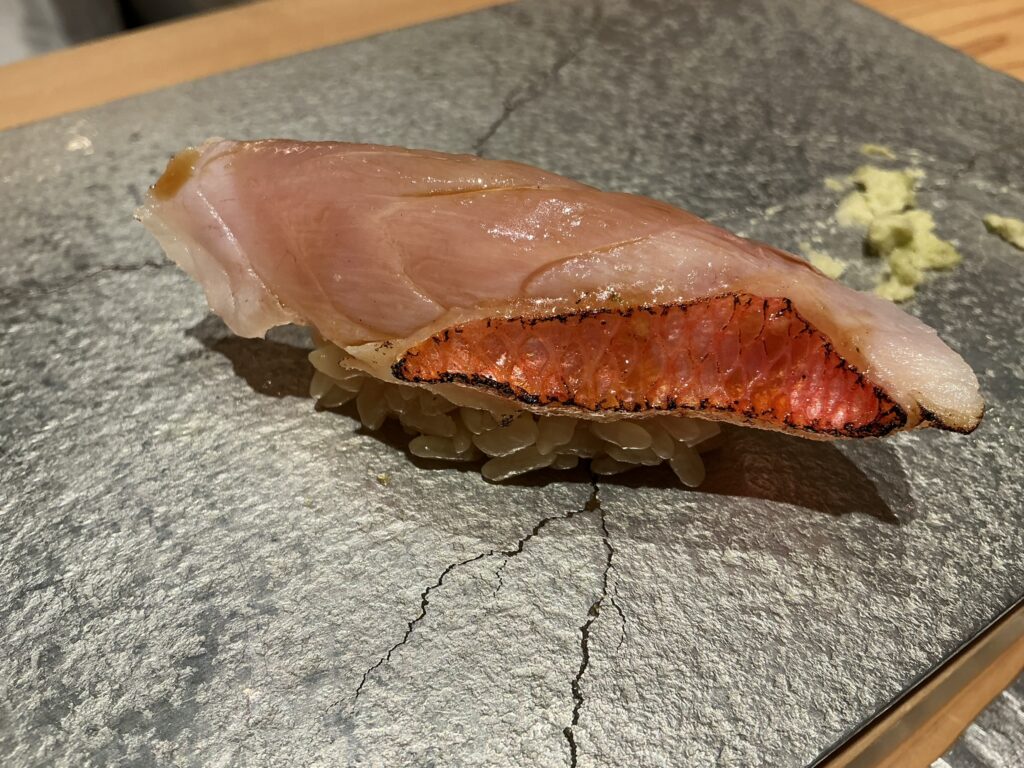 寿司栄のキンメダイ