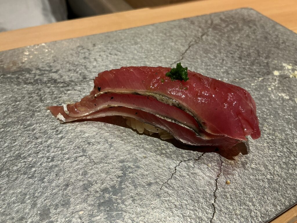 寿司栄のカツオ